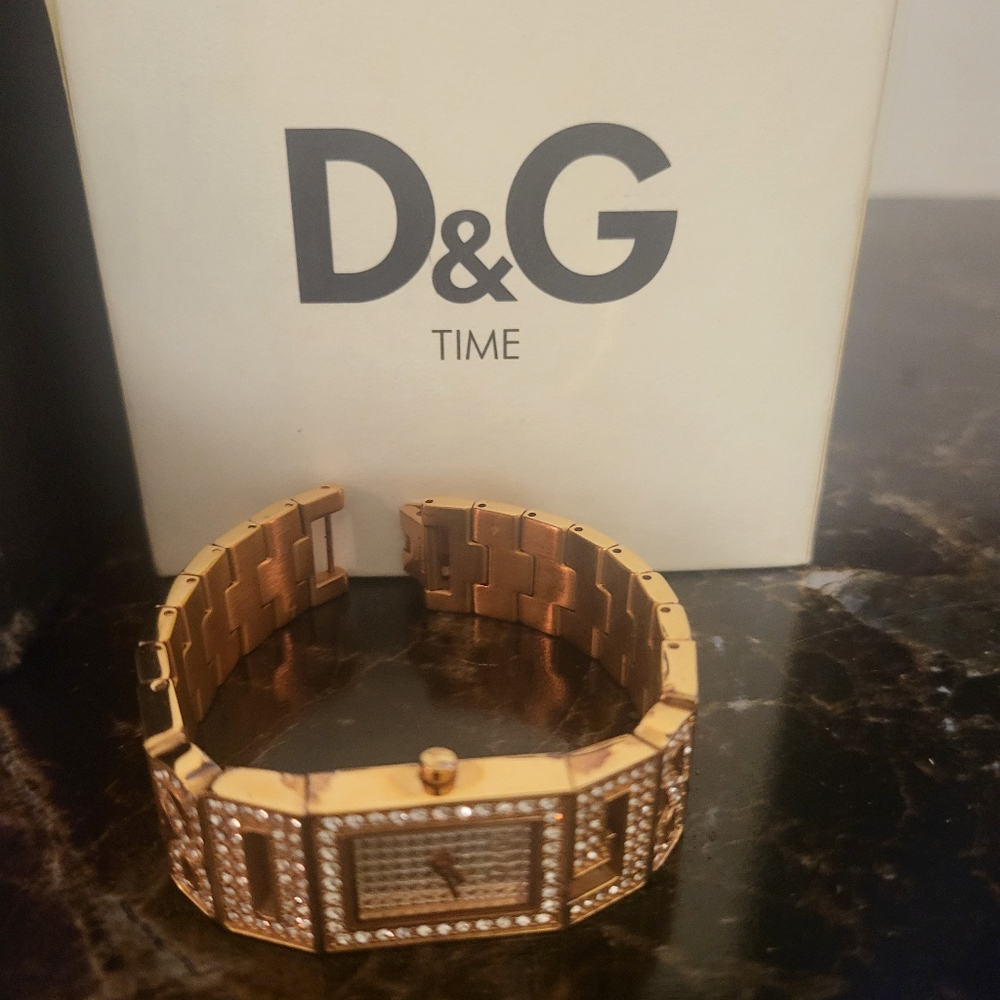 D & G (Dolce & Gabbana) rose gold and crystal watch) for women